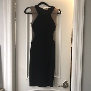 Knee length dress with mesh